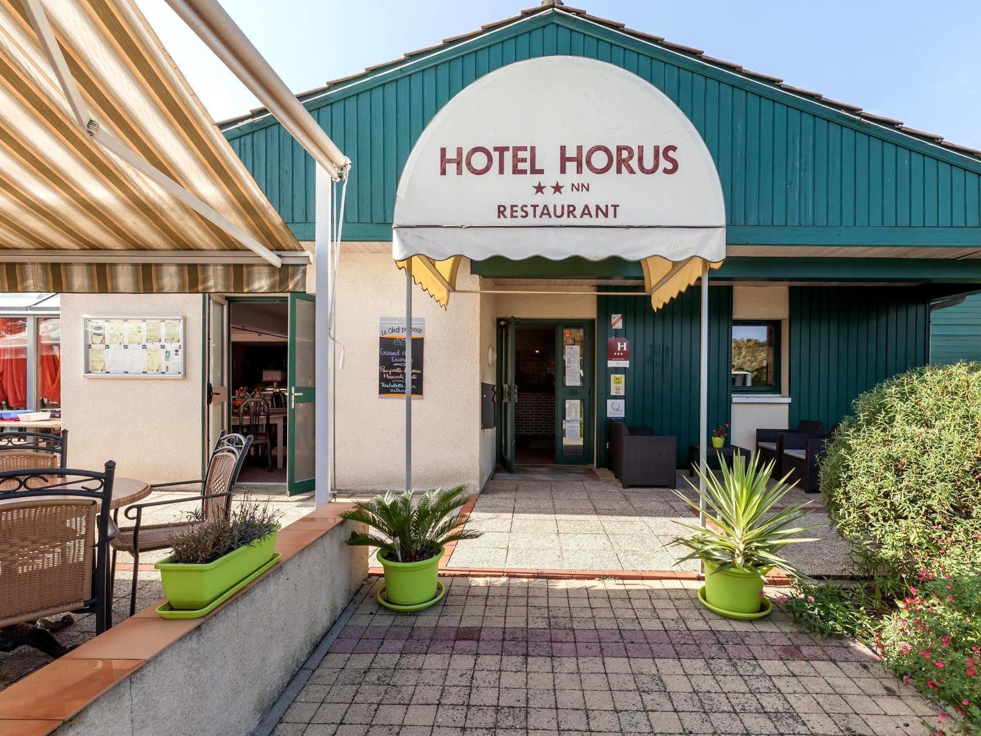 Logis Hotel Horus Restaurant Les Bruyeres Toulenne Exterior photo