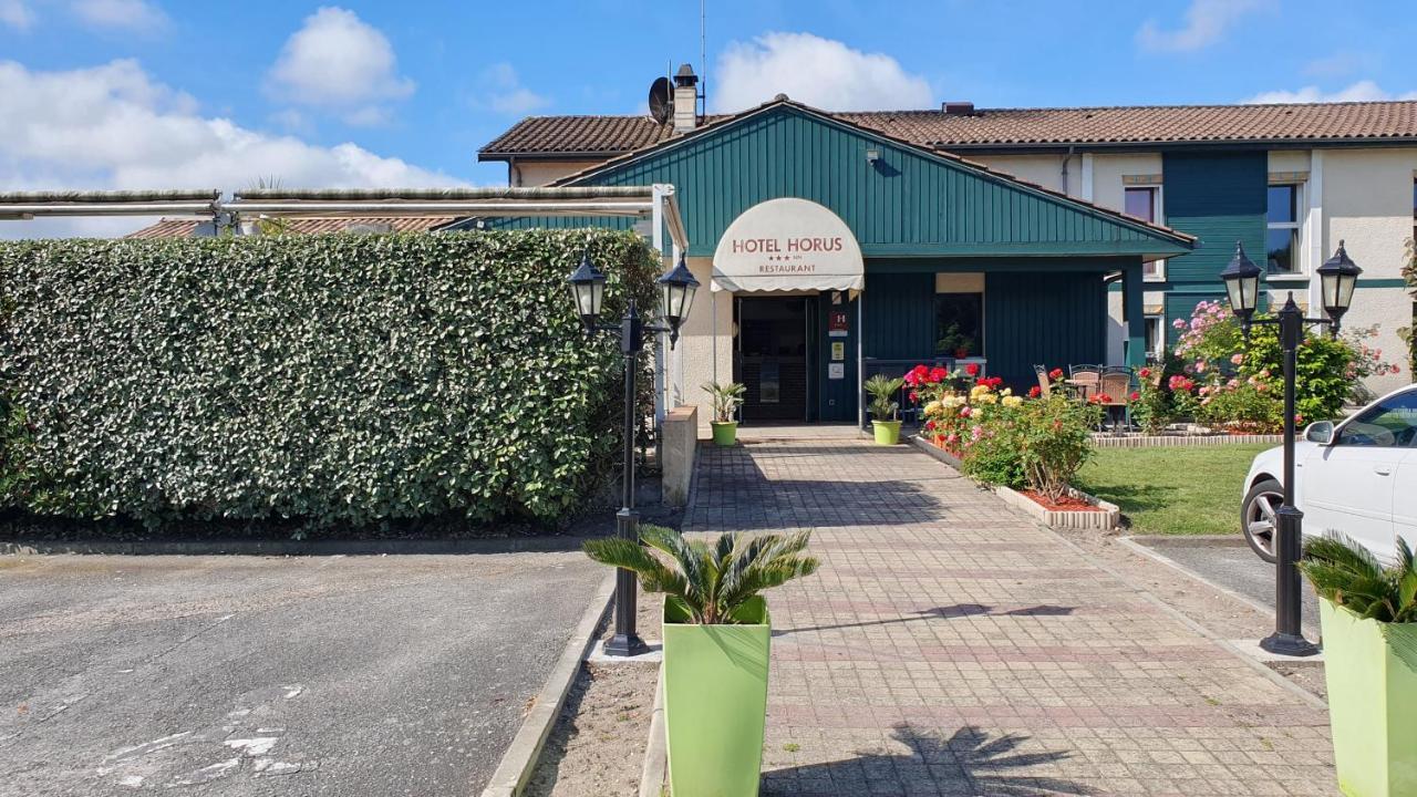 Logis Hotel Horus Restaurant Les Bruyeres Toulenne Exterior photo